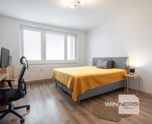 NA PREDAJ 3-izbový byt 74 m2 po kompletnej rekonštrukcií s loggiou, ul. Gessayova