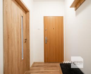 NA PREDAJ 3-izbový byt 74 m2 po kompletnej rekonštrukcií s loggiou, ul. Gessayova