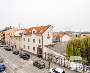 Prenájom, krásny 2-izbový byt v centre Piešťan, Kollárova ulica, 77 m2