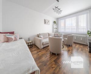 Priestranný 1i byt na predaj  • Ostravská ulica • Juh Železníky •