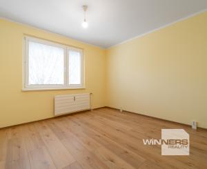 REZERVOVANÉ - Prenájom 4 i byt, Smreková, Prešov