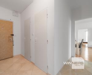 REZERVOVANÉ - 3 izbový byt po čiastočnej rekonštrukcii s loggiou v širšom centre mesta na ul. Tatranská v Košiciach.
