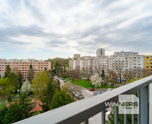 REZERVOVANÉ - 3 izbový byt po čiastočnej rekonštrukcii s loggiou v širšom centre mesta na ul. Tatranská v Košiciach.