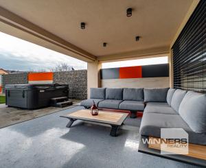 REZERVOVANÉ- Nadštandardný bungalov s pozemkom 660 m2 v obci Sady nad Torysou - Byster len 5km od mesta Košice