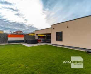 REZERVOVANÉ- Nadštandardný bungalov s pozemkom 660 m2 v obci Sady nad Torysou - Byster len 5km od mesta Košice