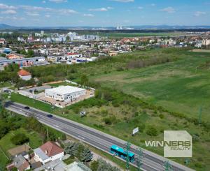 PREDAJ, INVESTIČNÝ POZEMOK 1 440 m², LEOPOLDOV, ŤAH D1 → HLOHOVEC