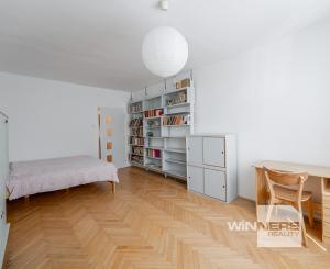 Na prenájom priestranný 2,5-izbový byt s loggiou – Južná trieda, Košice (Juh)