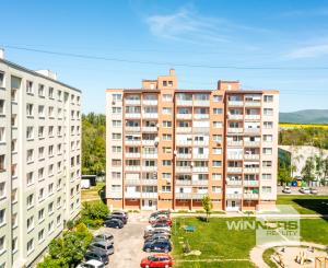 Ponúkame Vám na predaj veľmi pekný 2 izbový byt v Michalovciach.