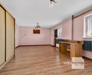 Na predaj rodinný dom s garážou, pozemok 817 m2, Hornoulická ulica, Bojnice