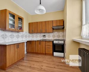 Na predaj rodinný dom s garážou, pozemok 817 m2, Hornoulická ulica, Bojnice