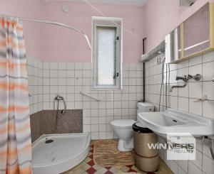 Na predaj rodinný dom s garážou, pozemok 817 m2, Hornoulická ulica, Bojnice