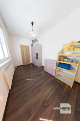 Exkluzívne na predaj priestranný 4 izbový byt v Prešove,  sídlisko Sekčov, ul. Sibírska