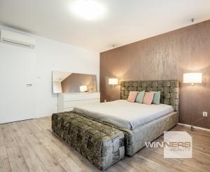NA PREDAJ veľkometrážny 4-izbový byt 166,94 m² s parkovacím státím a 2 loggiami – Zámocká ulica
