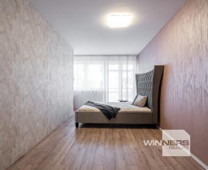 NA PREDAJ veľkometrážny 4-izbový byt 166,94 m² s parkovacím státím a 2 loggiami – Zámocká ulica