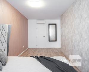 NA PREDAJ veľkometrážny 4-izbový byt 166,94 m² s parkovacím státím a 2 loggiami – Zámocká ulica