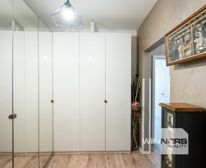 NA PREDAJ veľkometrážny 4-izbový byt 166,94 m² s parkovacím státím a 2 loggiami – Zámocká ulica