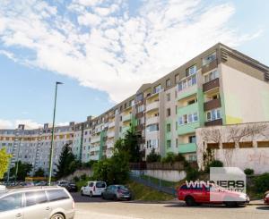 REZERVOVANÉ _ 2-izb byt po kompletnej rekonštrukcii s výhľadom na Bratislavu