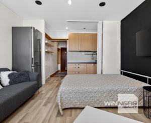 REZERVOVANÉ - Na predaj zrekonštruovaný a zariadený 1-izbový byt, 37,54 m2, Sekurisova ulica, Bratislava-Dúbravka