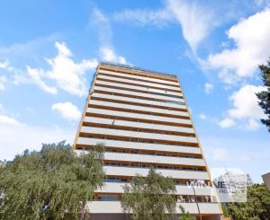 REZERVOVANÉ - Na predaj zrekonštruovaný a zariadený 1-izbový byt, 37,54 m2, Sekurisova ulica, Bratislava-Dúbravka