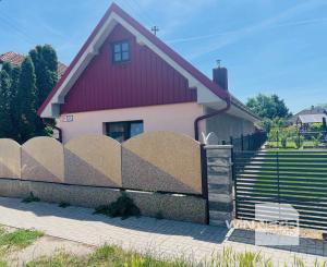 Na predaj rodinný dom, 493 m2, Školská ulica, Zemianska Olča, okres Komárno