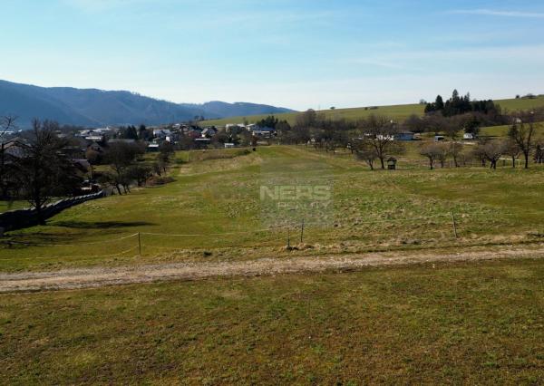 Exkluzívny predaj lukratívneho a veľkého pozemku pre rodinný dom, Kynceľová - Banská Bystrica