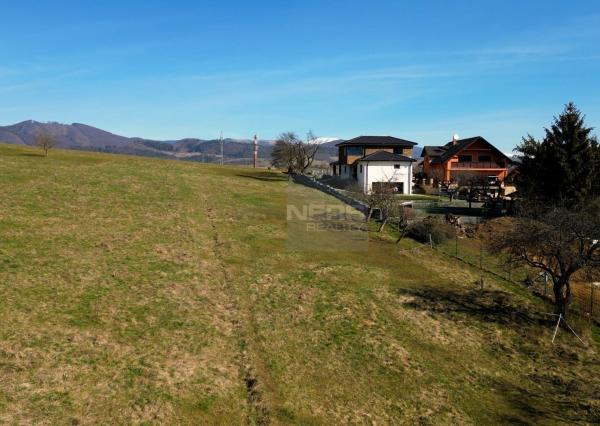 Exkluzívny predaj lukratívneho a veľkého pozemku pre rodinný dom, Kynceľová - Banská Bystrica
