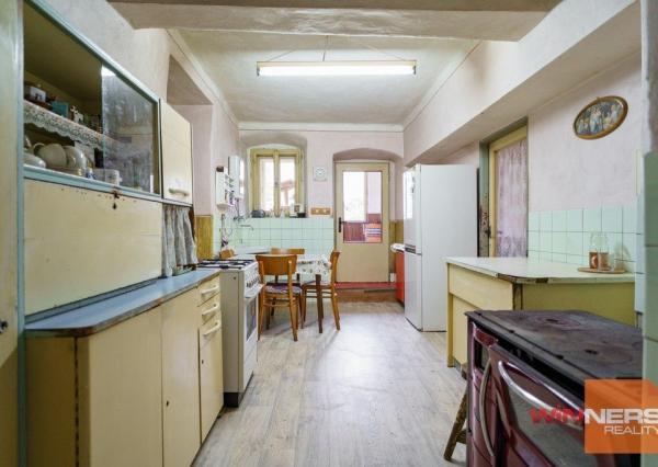 Exkluzívne na predaj rodinný dom vhodný aj ako investícia, priamo v centre mesta Banská Štiavnica