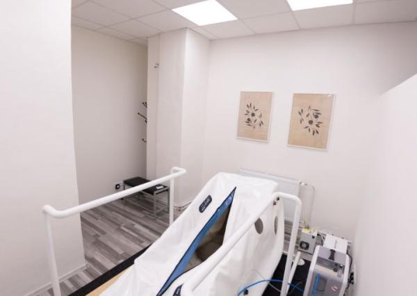 Ponúkam Vám na prenájom zrekonštruované priestory vhodné ako obchodné, kancelárske a aj zdravotnícke, na Levočskej ulici s dvoma parkovacími miestami.