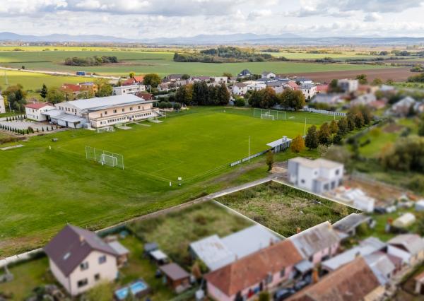 Exkluzívne  na predaj stavebný pozemok, 758 m2, Čečejovce