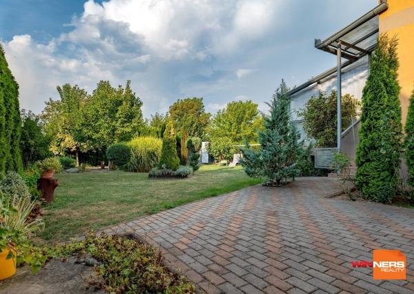 Rodinný dom s krásnou záhradou, predaj, 816 m2, Hidasnémeti, Maďarsko
