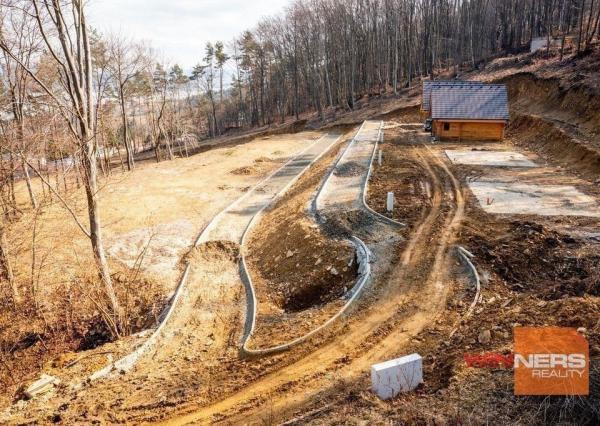 Exkluzívne na predaj stavebné pozemky na Domaši - rekreačná oblasť Dobrá !!!
