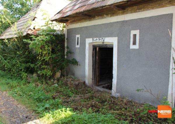 REZERVOVANÉ - Predaj  chatka s vínnou pivnicou, 49 m2 , Hontianske Trsťany- 6 km Dudince