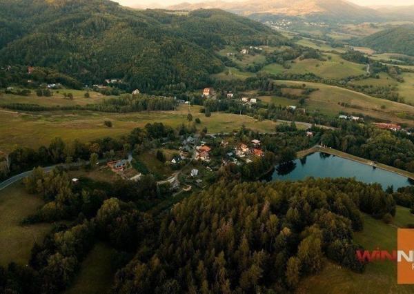 NOVÁ CENA! Exkluzívne na predaj slnečný stavebný pozemok v blízkosti Belianskeho jazera, Banská Štiavnica