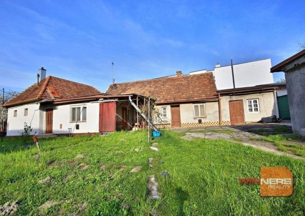 REZERVOVANÉ!!! Na predaj rodinný dom Bratislava - Lamač