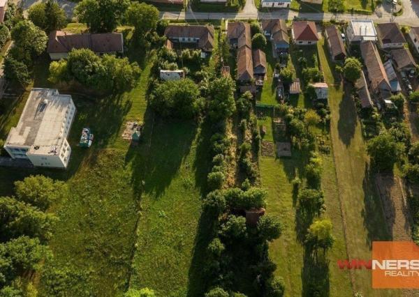 EXKLUZÍVNE na predaj rodinný dom s rozsiahlym pozemkom v obci Čermany, okres Topoľčany