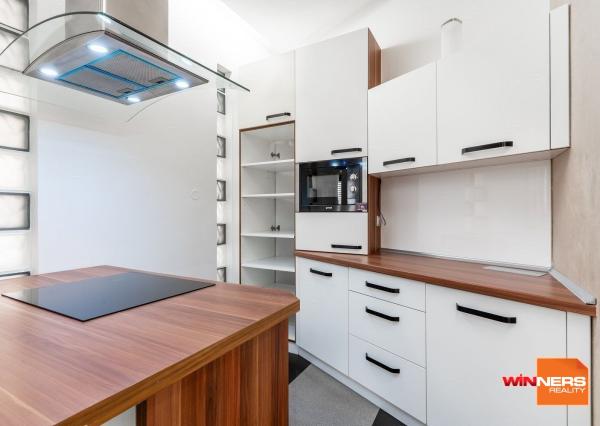 Exkluzívne na predaj veľký 3-izbový byt v Starom meste - ul. Kmeťová - Košice