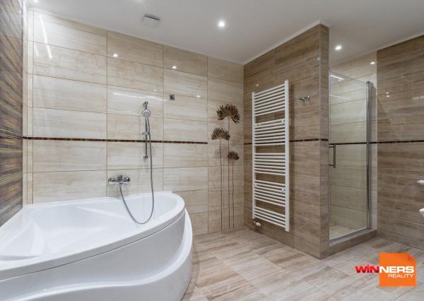 Exkluzívne na predaj veľký 3-izbový byt v Starom meste - ul. Kmeťová - Košice