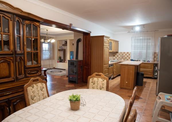 Na predaj priestranný rodinný dom v obci Karcsa - Maďarsko