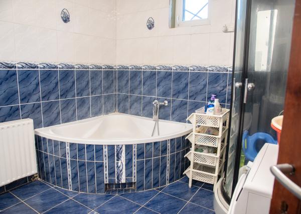 Na predaj priestranný rodinný dom v obci Karcsa - Maďarsko