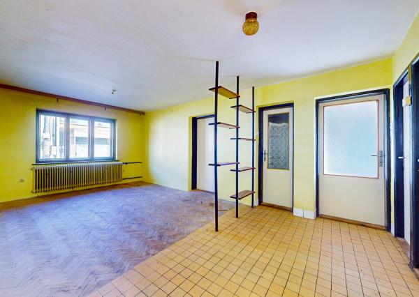 Poschodový rodinný dom neďaleko centra mesta