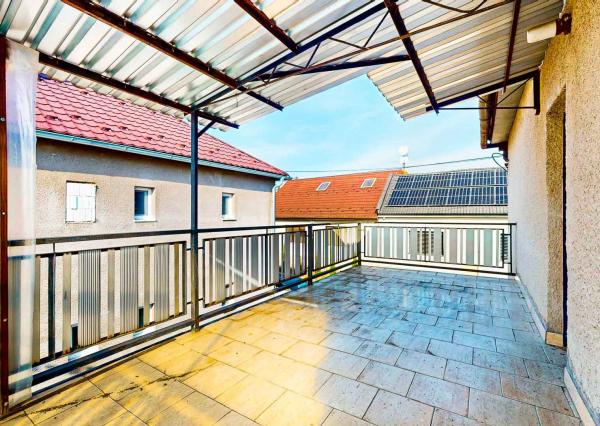 Poschodový rodinný dom neďaleko centra mesta