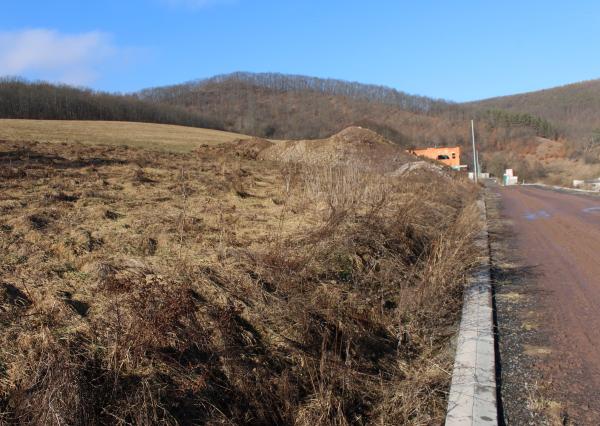 Predaj stavebného pozemku 571 m2 Breziny – 8 km Zvolen, okr. Zvolen