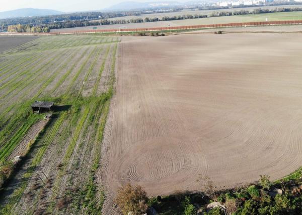Na predaj stavebný pozemok, 9592 m2, Koreňová ulica, Bratislava - Jarovce Sever