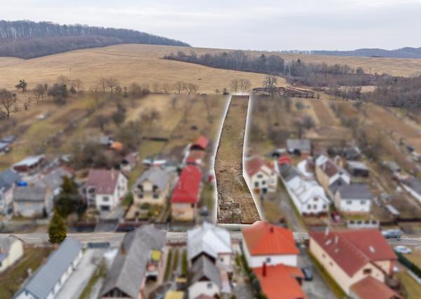 Ponúkame Vám na predaj stavebný pozemok s výhľadom na prírodu pokojnej obce Vyšný Kazimír