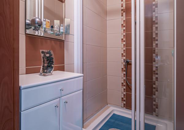 Predaj  pekného 2-izbového bytu s terasou vo Vysokých Tatrách !