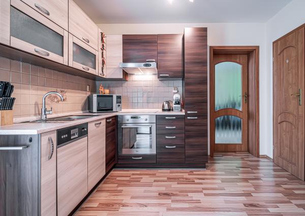 Predaj  pekného 2-izbového bytu s terasou vo Vysokých Tatrách !