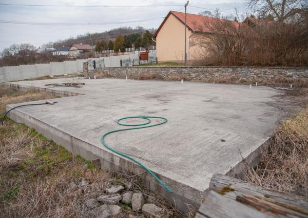 Na predaj stavebný pozemok so stavebným povolením na penzión