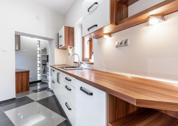 REZERVOVANÉ - Na predaj 3 izbový byt v Starom meste - Košice