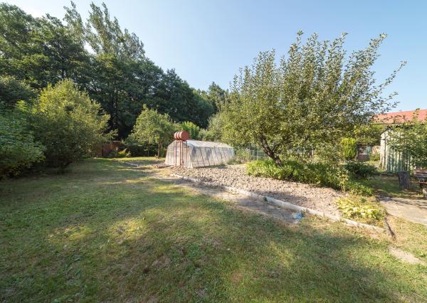 Murovaná chata neďaleko golfového klubu • obec Malá Ida