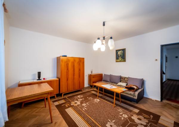 Exkluzívne na predaj rodinný dom v obci Úpor!